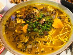 -关里关外·鱼头泡饼(唐冶绿地汇店)