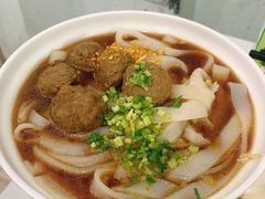 牛肉丸河粉汤-食味稻汕头食杂(西罗园店)