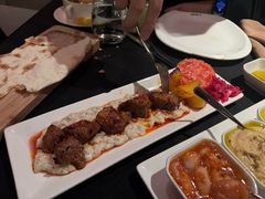 -Efes Turkish & Mediterranean Cuisine 艾菲斯餐厅(陆家嘴店)