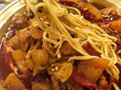 -牛一嘴·兰州牛肉面·大盘鸡(财富中心店)