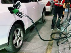 -冠德石油威程加油站