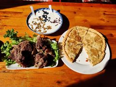 -塔洛藏餐吧(香格里拉古城店)