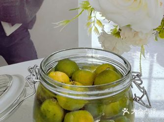 没办法，我实在是太馋那口清香十足的果酒啦！