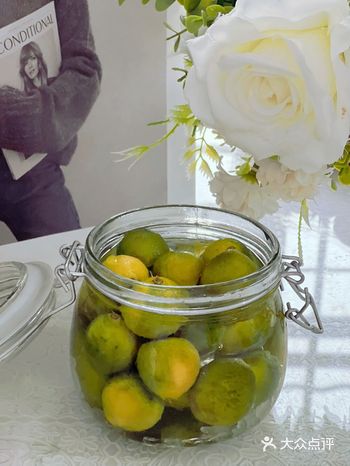 没办法,我实在是太馋那口清香十足的果酒啦!