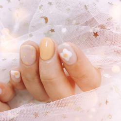 -蜜丝卡伦美甲美睫半永久
