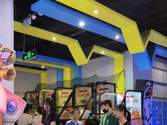 -反斗乐园π·电玩·高空拓展·蹦床(龙华天虹店)