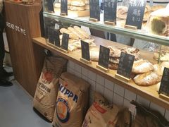 面包甜点陈列柜-面包与我Bread Or Me(长城汇店)