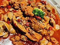 -亚伟瓦罐面美食城(淇县总店)