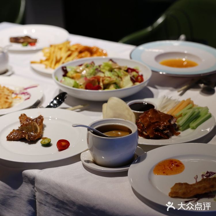 低评分小店也有好味道｜北京夜景最棒的餐厅没有之一