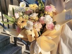 -花邻FloweringLife花艺气球派对(武康大楼店)