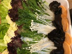 -拾味馆·浓鲜骨汤(光谷天地店)