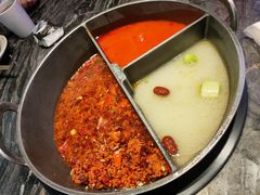 小嫩牛专利T型锅（一锅三吃）-热火朝天鲜切牛肉火锅(南强街巷店)