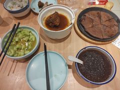 -宏状元现熬粥·京味菜(三里河店)