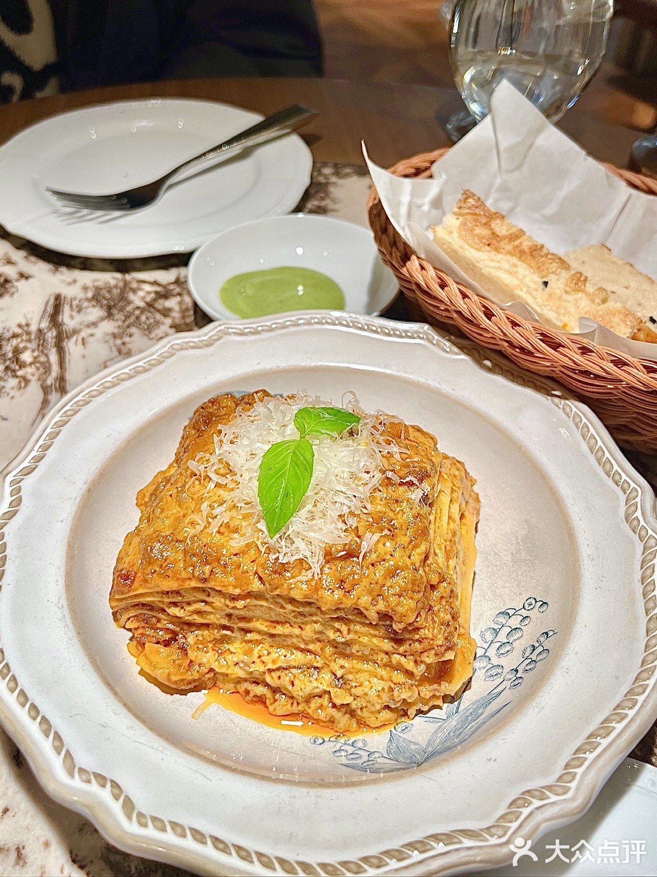 情调满满的周末约会[爱心]