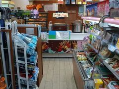 店内环境-全家便利店(中原二店)