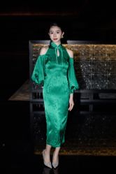 -纯色时光婚纱艺术馆WHITE