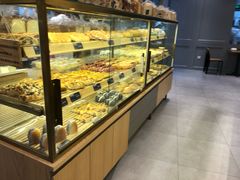 面包甜点陈列柜-面包新语(吾悦国际广场店)