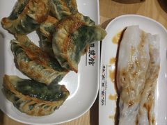 韭菜饺子（煎）-冰泉豆浆馆(阳朔店)