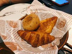 餐前欧式面包-YUE·6·西式融合餐厅(外滩六号店)