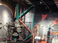 -极限PLAY运动娱乐新世界·团建派对潮玩休闲馆·室内蹦极高空游乐园