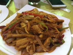 -穆豪麦蒸碗羊羔肉