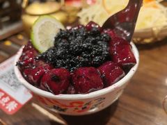 乌漆嘛黑冰汤圆-萍姐火锅·公路夜市(南京新街口店)