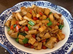 萝卜干炒腊肉盖饭-山里人湘菜·山茶油炒土鸡(嘉邻中心店)