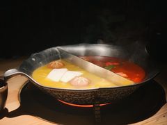 番茄牛膝骨锅-湊湊火锅·茶憩(杭州湖滨银泰in77店)