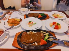 -爱丽丝牛排西餐厅(光谷步行街店)