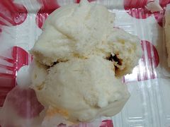 -白玉兰食品甜凤店(合生汇店)