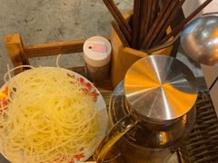 -旧街市鲜货老火锅(大光路店)