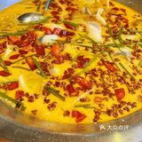 味道真的很绝 环境还可以 弄弄市井气息