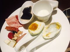-中航泊悦酒店·云庭咖啡厅(虹桥机场T2店)