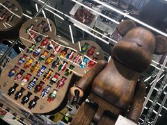 -泡泡玛特POPMART(侨福芳草地店)