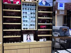 -斯维卡眼镜林·蔡司视觉合作店(青浦宝龙广场店)
