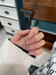 -小四撸猫美甲咖