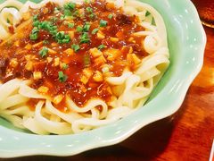 -红灯笼面食馆(世贸店)