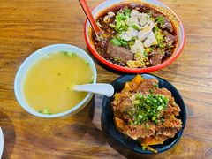 -朱大嘴肥肠血旺(福字街店)