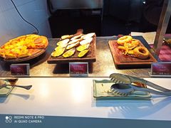 -亚洲国际大酒店·云顶阁旋转自助餐厅