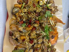 -老东镇啤酒屋海鲜加工·蒸汽海鲜·海鲜烧烤(台东店)