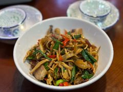 腊肉炒野山笋-富正毅三下锅连锁(三店)