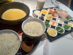 -妈妈故事米线(市府恒隆店)