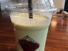 牛油果奶昔-I HOLIC艾豪丽披萨(KKone店)