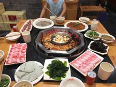 -锅首鲜品火锅(鸳鸯店)