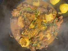 -鱼窝棚柴火铁锅炖(富山屯店)