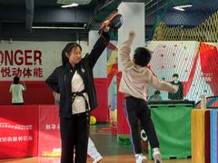 -悦动体能篮球羽毛球网球(三里河店)