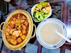 -牛一嘴·兰州牛肉面·大盘鸡(财富中心店)