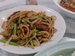 -汗腾格里·风味餐厅(新疆驻京办店)