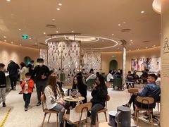 大堂-星巴克臻选(广州太古汇店)