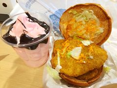 -麦当劳(展览路店)